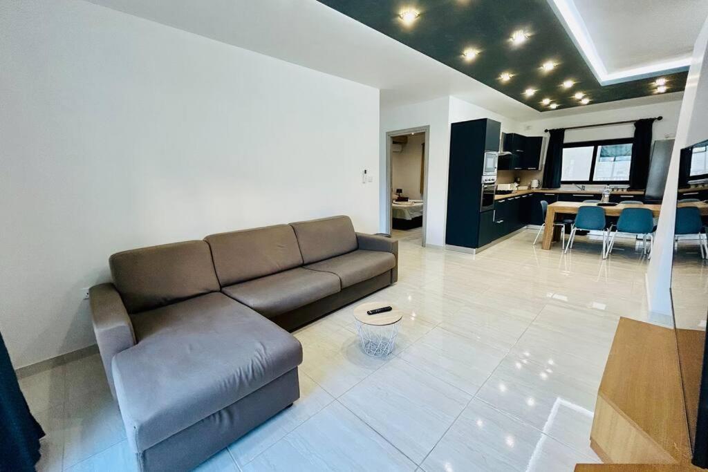 Cosy Home Close To The Sea, King-Size Bed San Pawl il-Baħar Zewnętrze zdjęcie