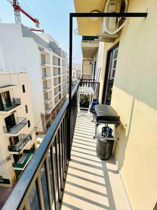 Cosy Home Close To The Sea, King-Size Bed San Pawl il-Baħar Zewnętrze zdjęcie